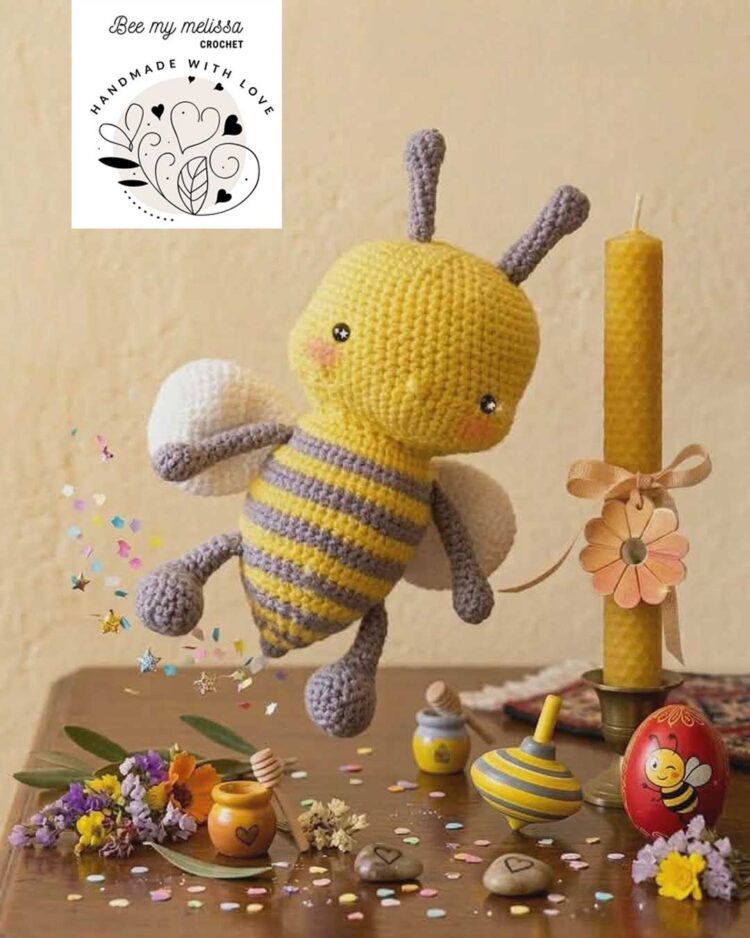 Λαμπάδα από Μελισσοκέρι με Χειροποίητο Παιχνίδι Μέλισσα 25 εκ.